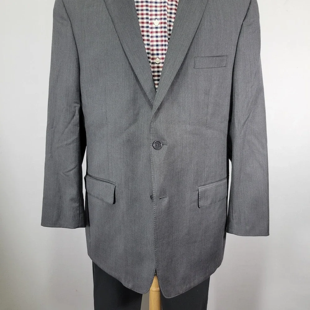 JOS A BANK Gold Men's Sport Coat Blazer Two Button Gray Herringbone‎ Wool 46L